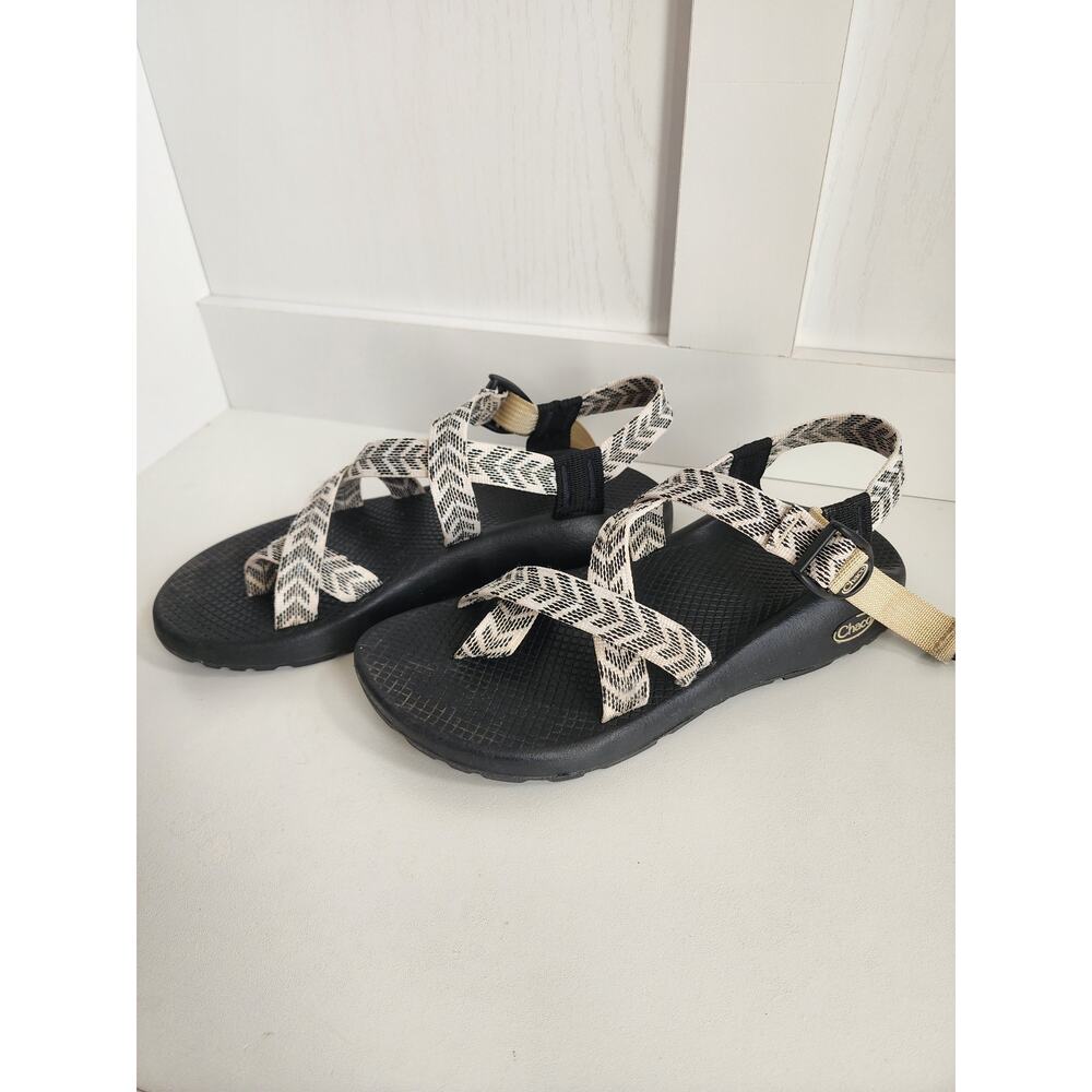 Chaco Women's Z/2‎ Adjustable Strap Classic Sport Arrow Black & White - Size 9